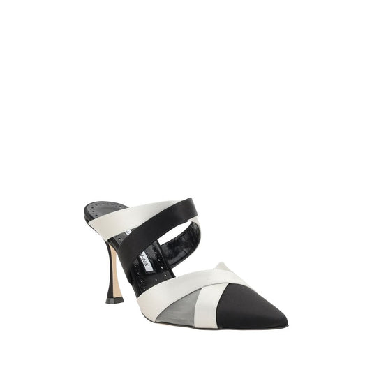 Manolo Blahnik Oyounak Pumps